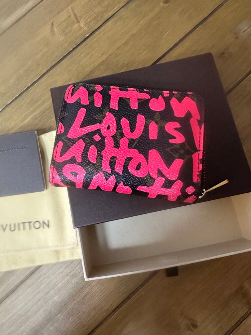 ルイヴィトン　ジッピーパースケース　モノグラムグラフィティ