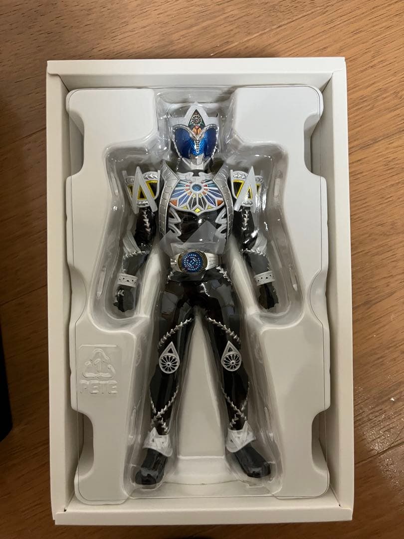 S.H.Figuarts（真骨彫製法） 仮面ライダーサガ