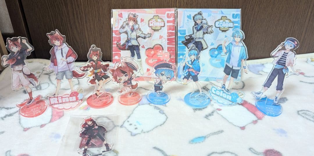 すとぷり キーホルダー、アクスタ類