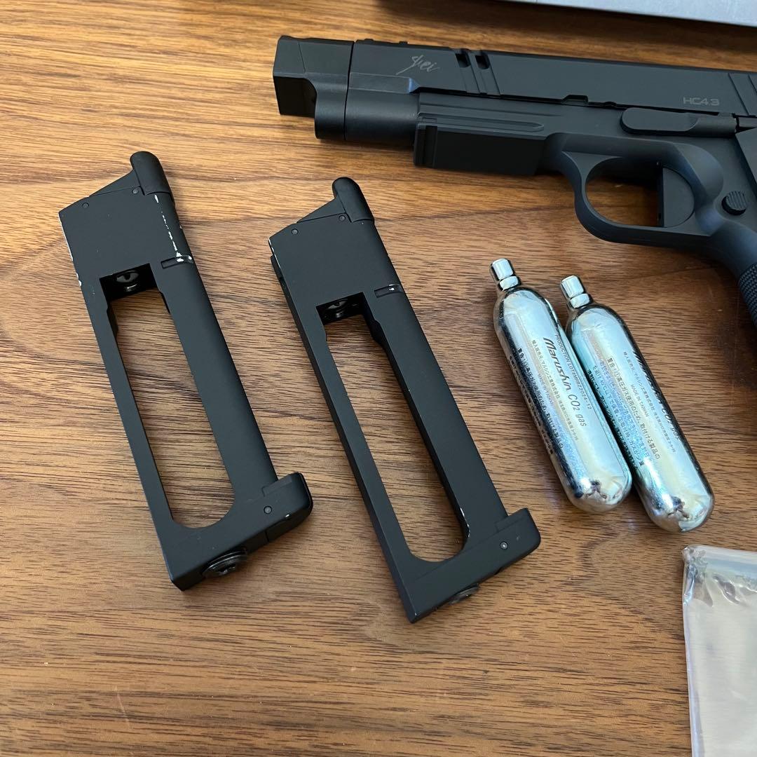 Run　極美品 カーボネイト black kitty Carbon8