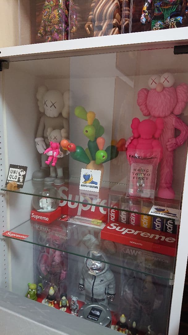 カウズ KAWS FAMILY PINK ファミリー 開封済み 中古品