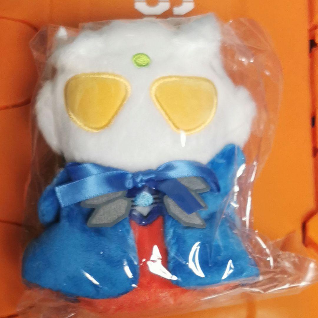ウルトラマンゼロ　ショップ　ふわふわお座りぬいぐるみ　マント　タグ付き