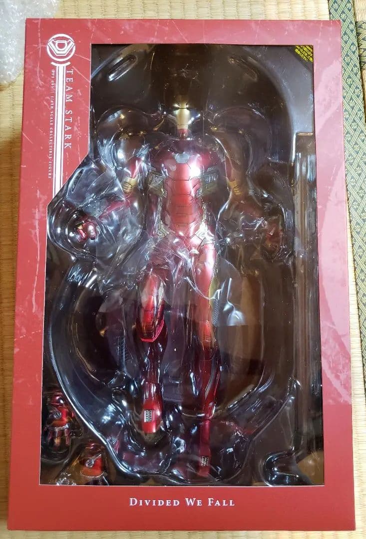 【新品未使用】ホットトイズ『シビル・ウォー/キャプテン・アメリカ』マーク46