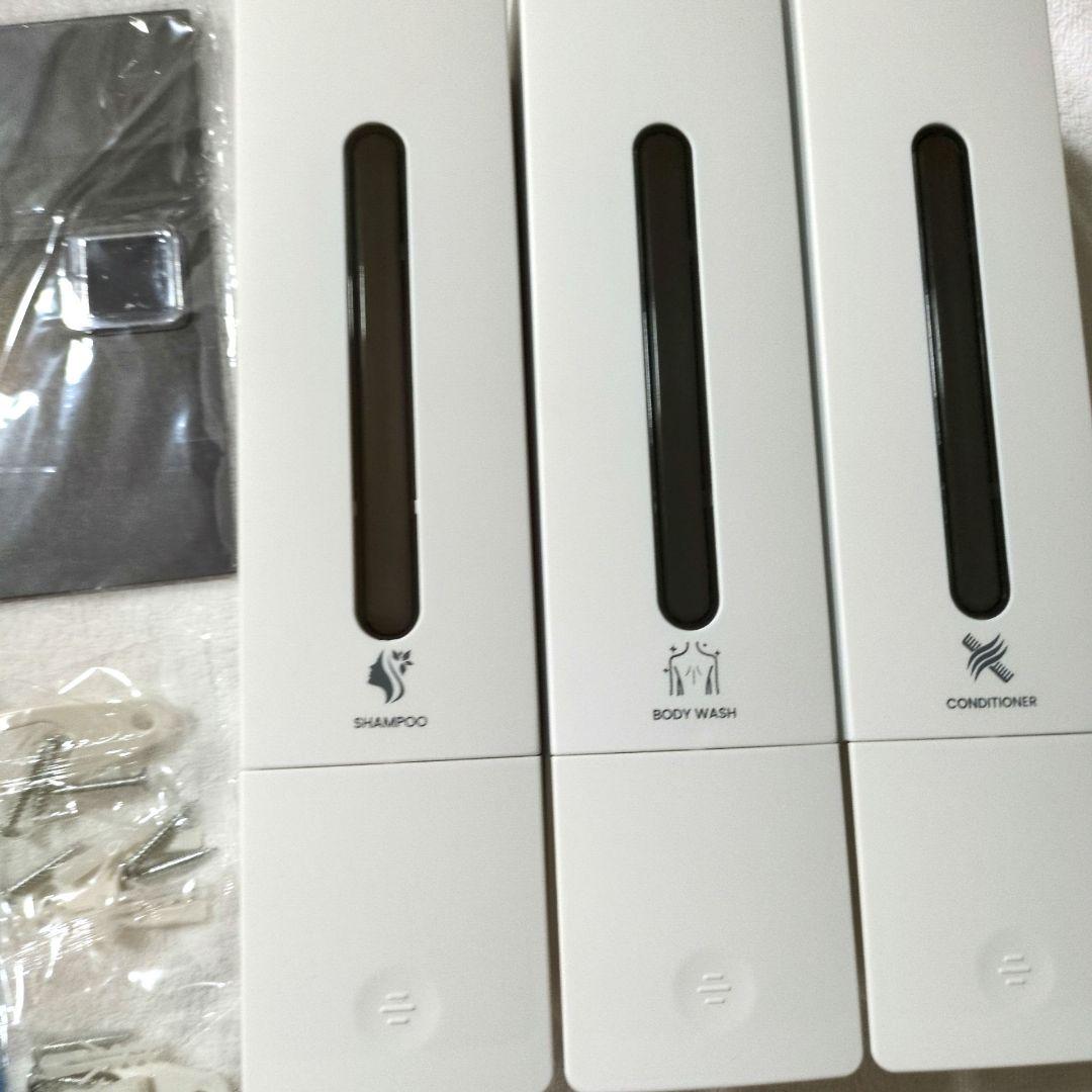 シャンプーボトル 壁掛けタイプ 400ML ウィンドウ付き ホワイト