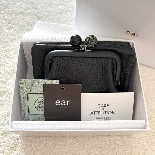 未使用 イアパピヨネ がま口 二つ折り 財布 sampoコラボ