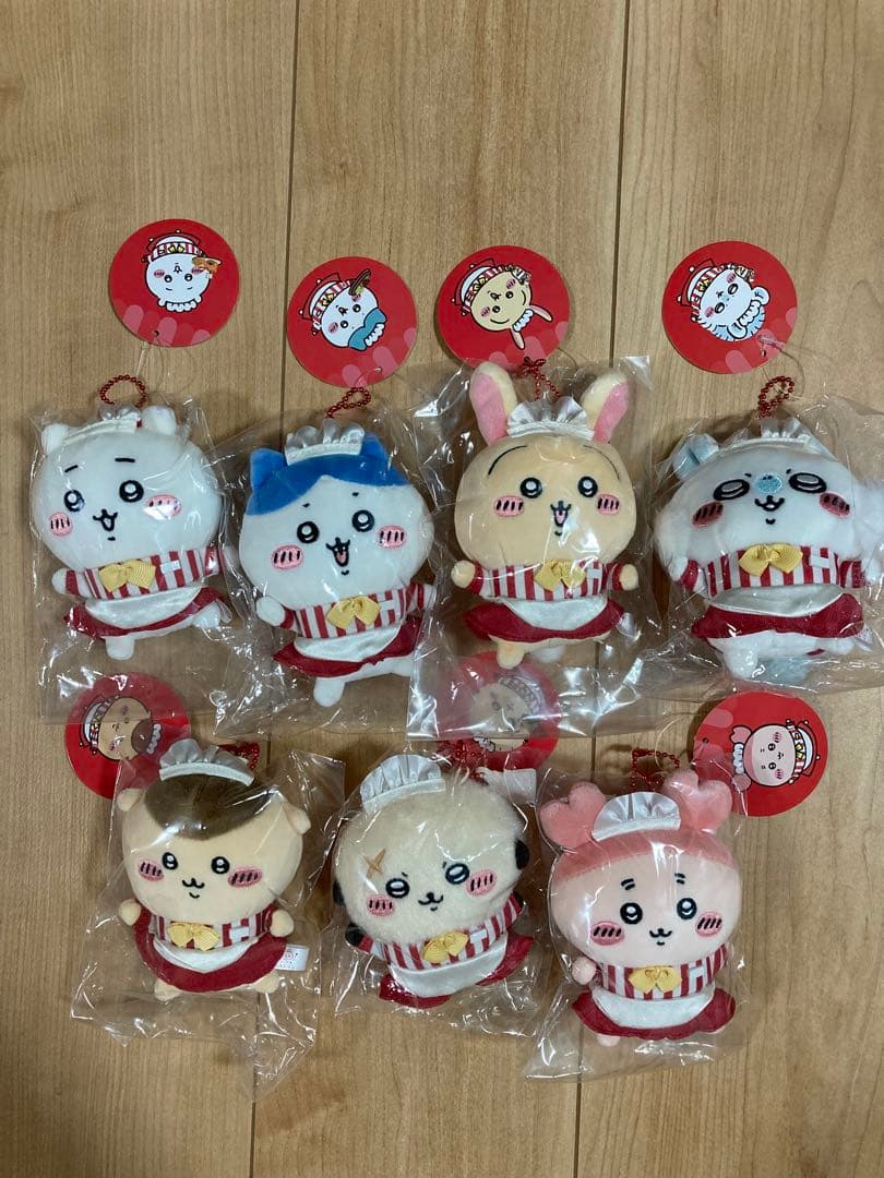 ちいかわ レストランホール担当なマスコット