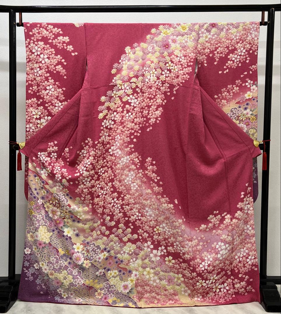 振り袖　フルセット　長襦袢付　ピンク　成人式　金彩加工　刺繍入り　銀通し　704