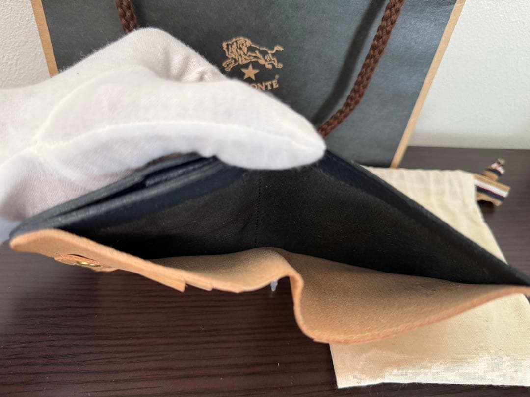 【bg7860】IL BISONTE 二つ折り財布55周年記念限定品