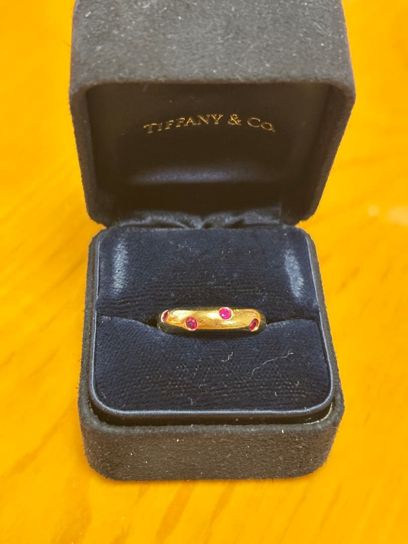 ティファニー ゴールドドッツリング ルビー8号くらい