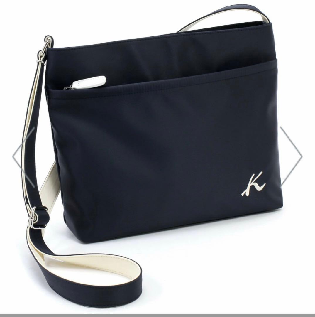 キタムラ　ナイロンショルダーバッグ　ネイビー