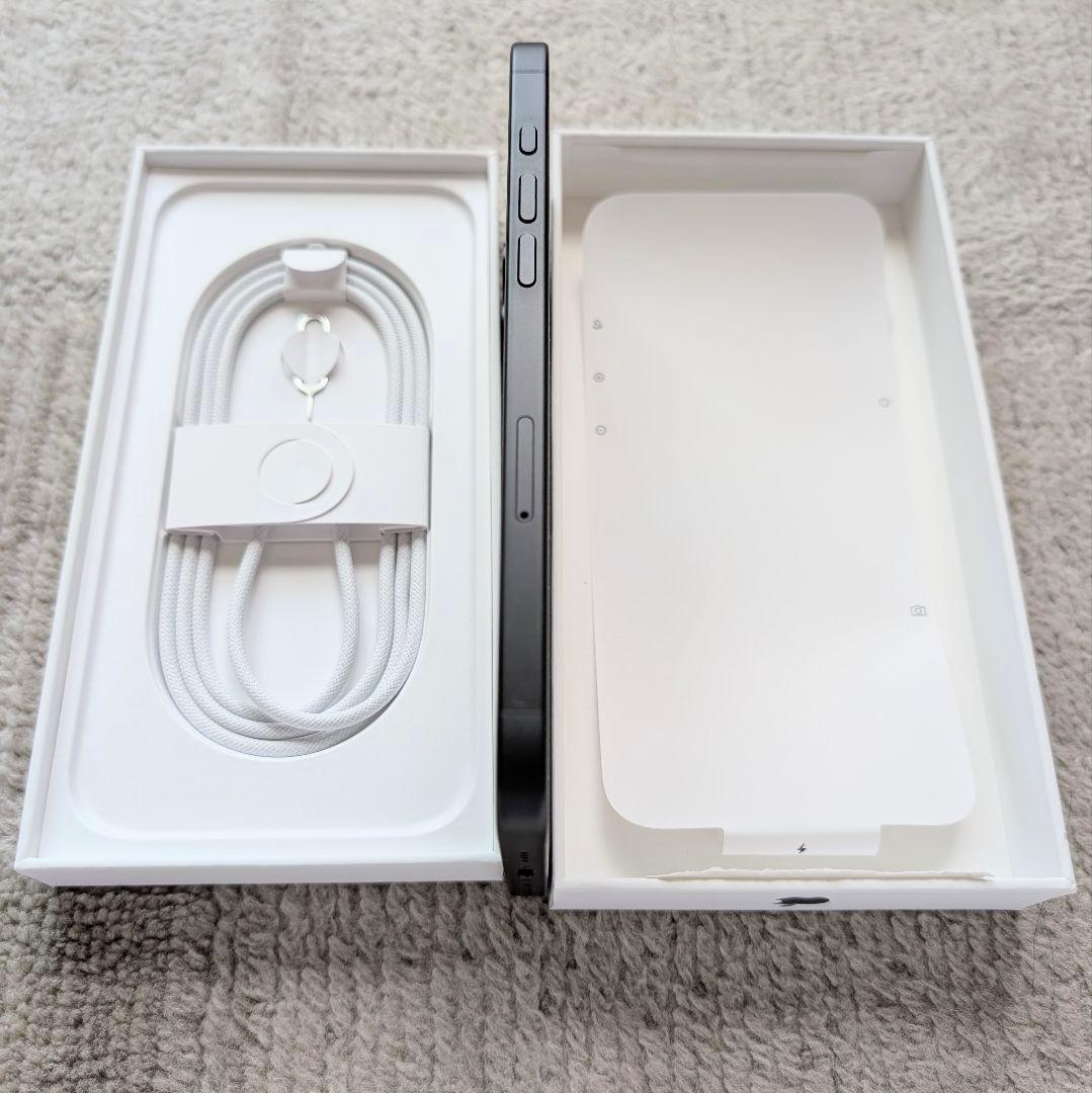 6.7インチ❗️iPhone 16 Plusブラック128GB ESRケース付