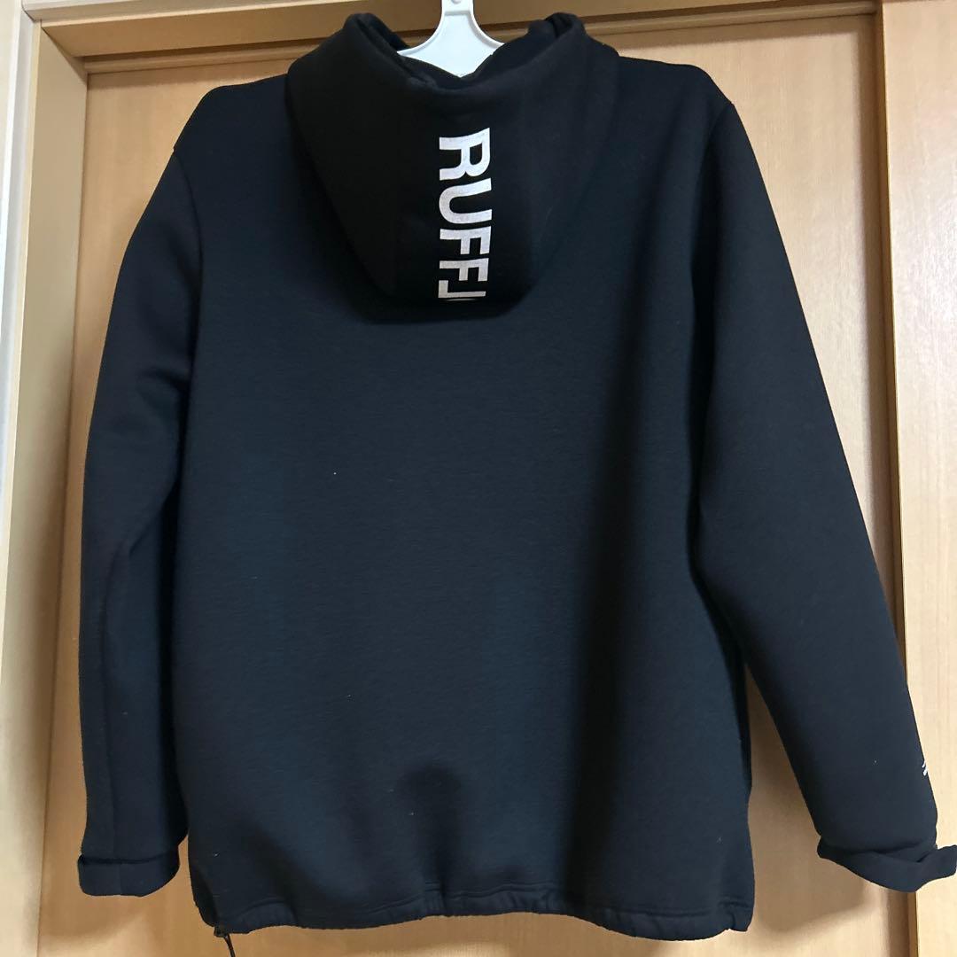 RUFFLOG ラフロッグ　ブラックパーカー フード付き