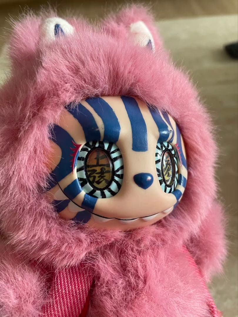 あかざ / Akaza手作りの Labubu