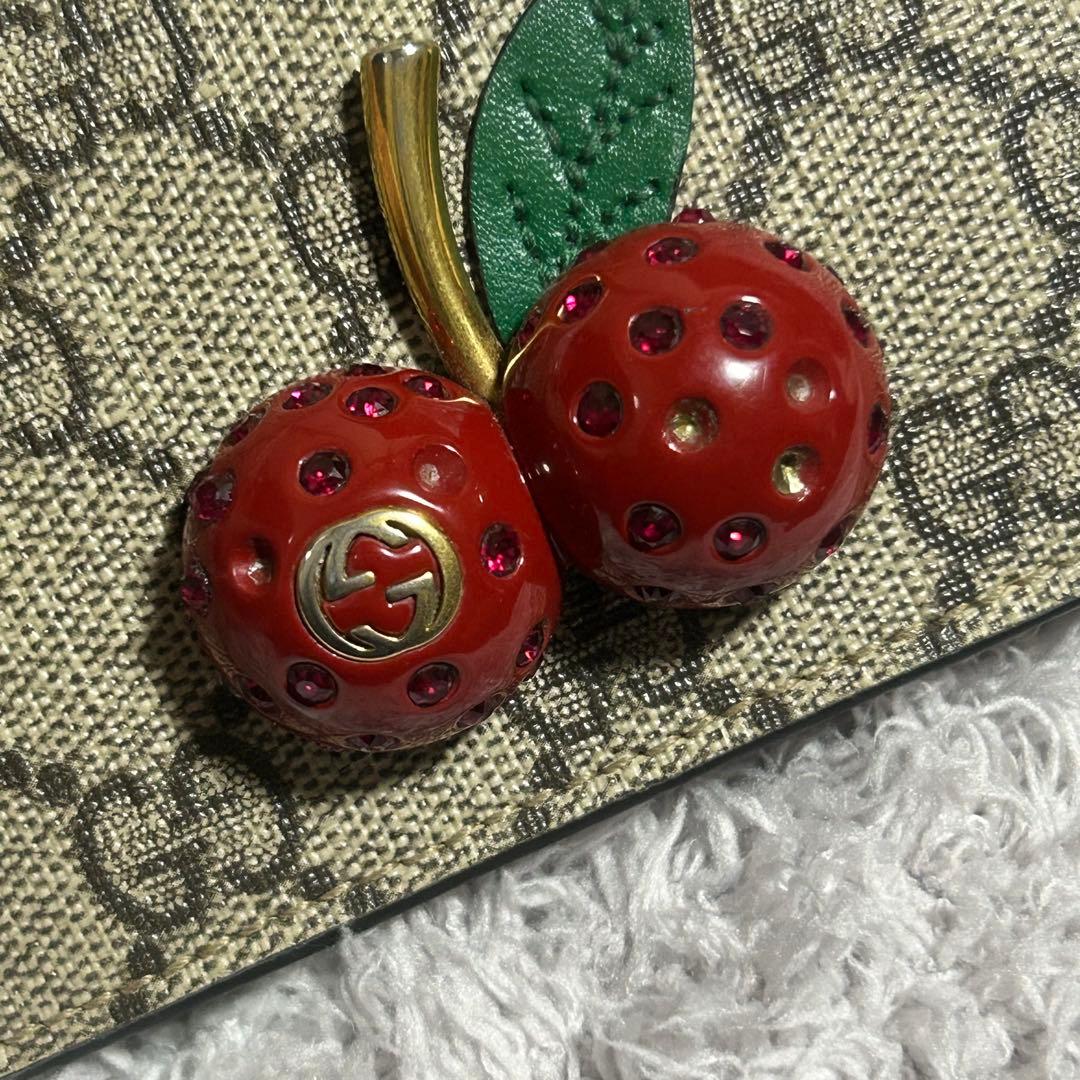 Gucci 二つ折り財布 さくらんぼ