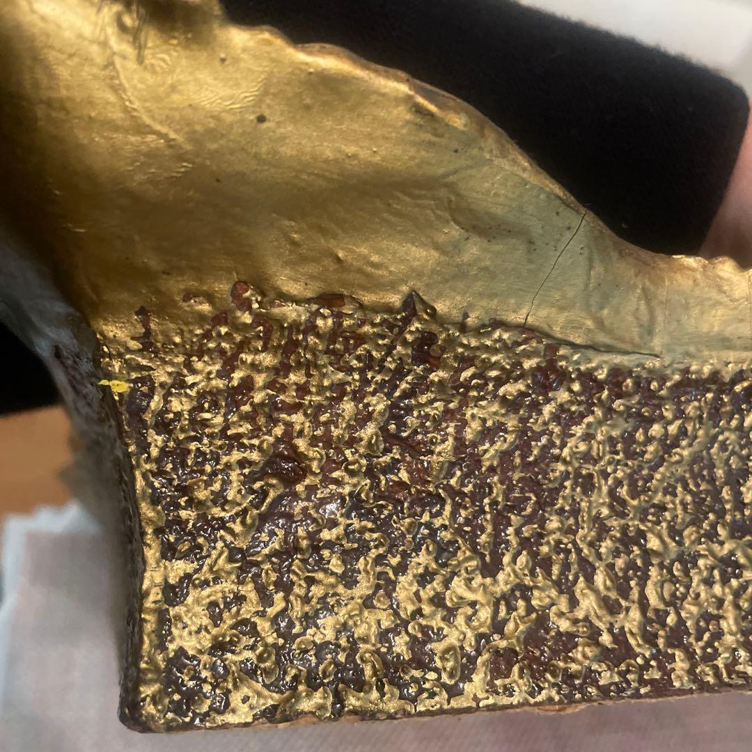 “読書する娘”の絵画 金色フレーム付き