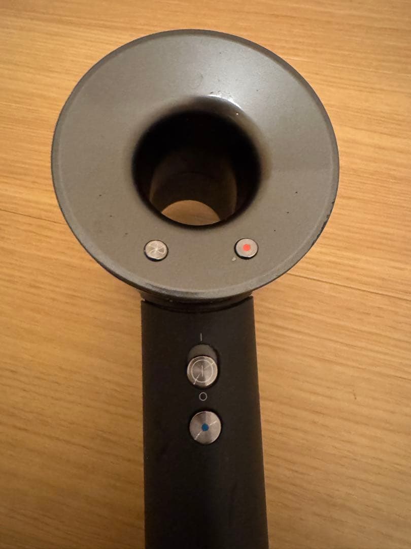 Dyson Supersonic ionicイオンヘアドライヤー HD03