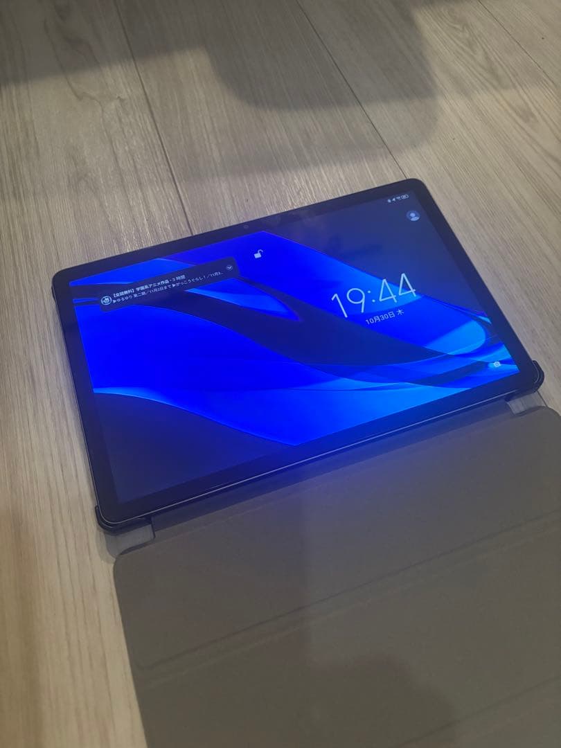 LAVIE Tab T10 PC-T1055KAS カーバー付き128gb