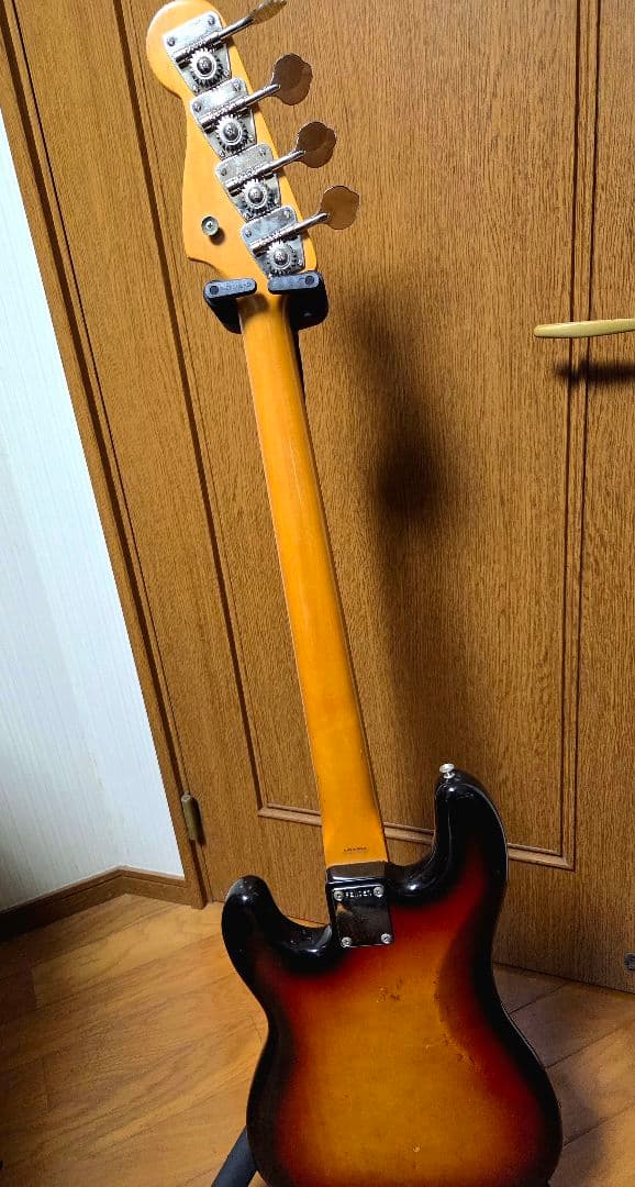 Fender Japan Eシリアル プレシジョンベース