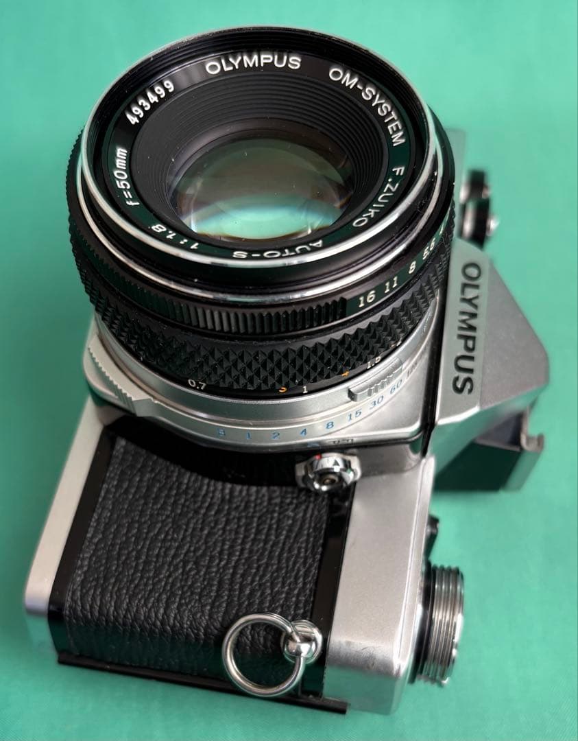 ★ OLYMPUS OM-1 (革ケース付)+ ★ 標準レンズ 50mm
