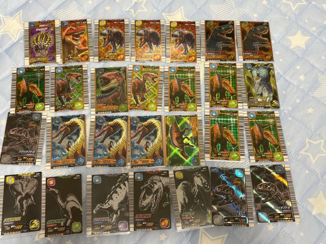恐竜キング　レアカード　117枚　一覧表付き