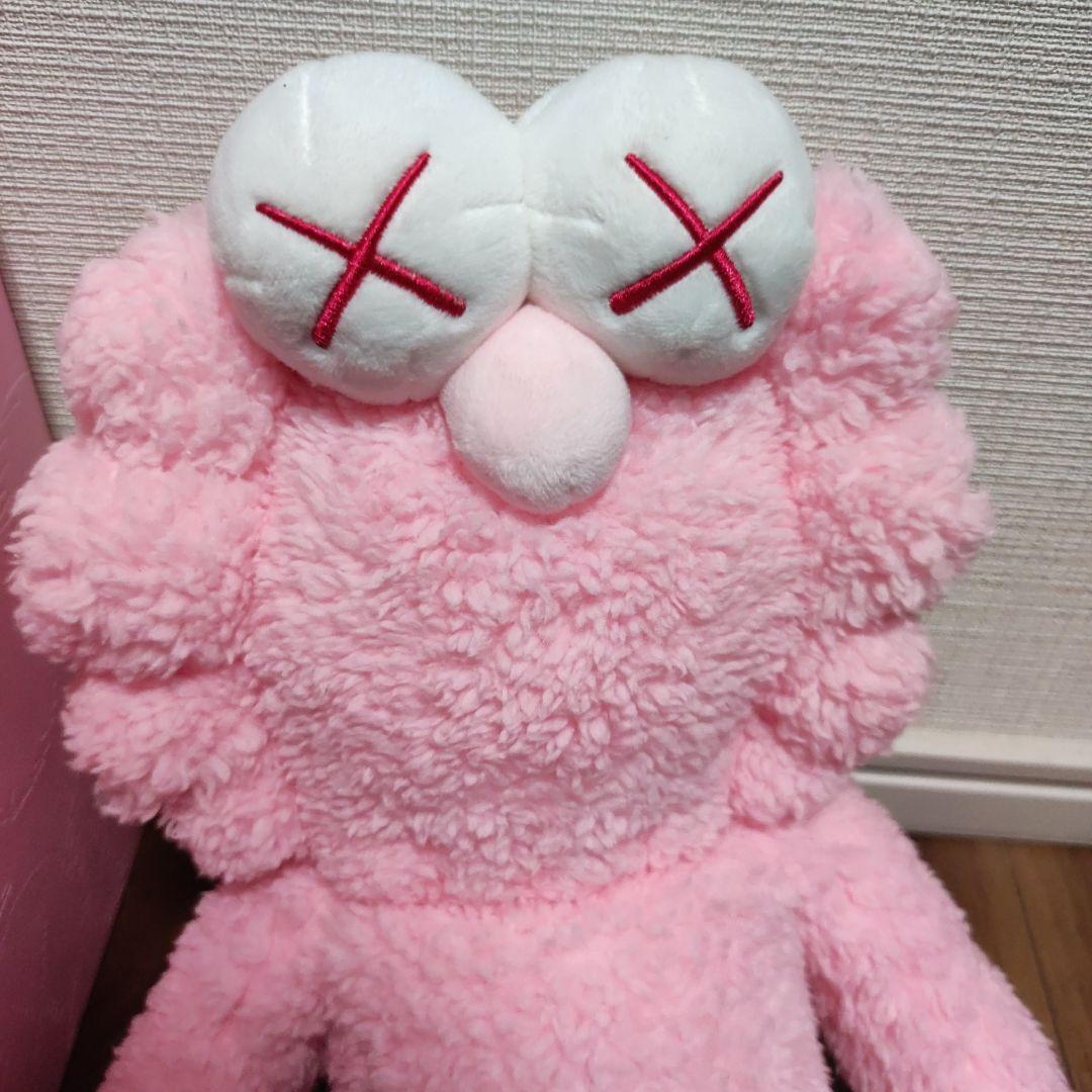 kaws bff pink　新品　世界3000体限定