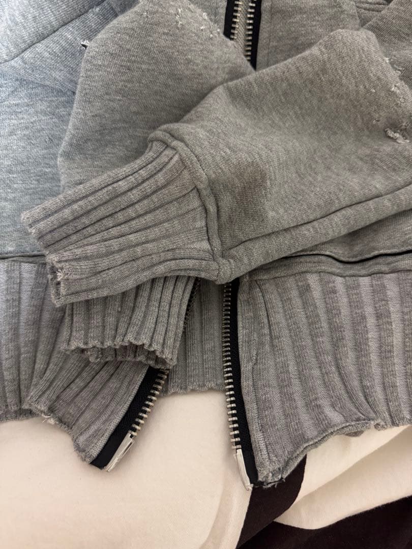 AMIRI ダメージ加工 ジップパーカー グレー