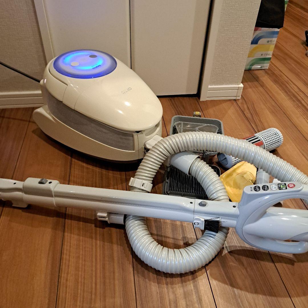 SANYO　airsis 空気清浄機能付き 掃除機