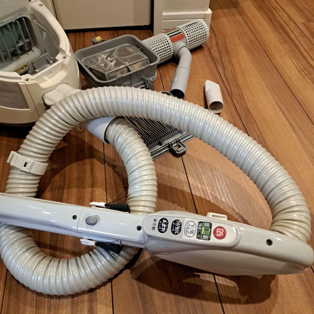 SANYO　airsis 空気清浄機能付き 掃除機