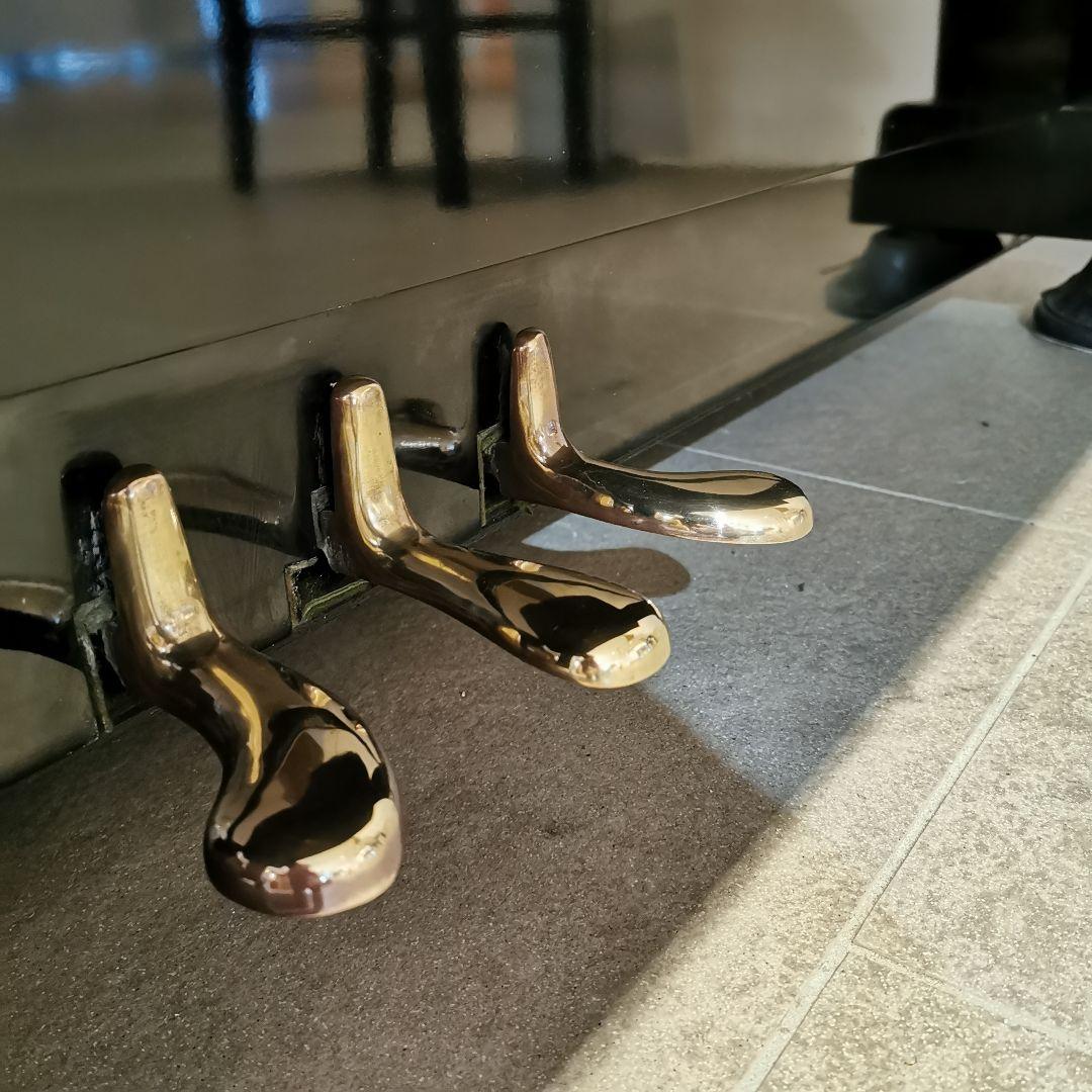 新春還元セール◇YAMAHA　アップライトピアノ　名器　NoU1　鍵盤