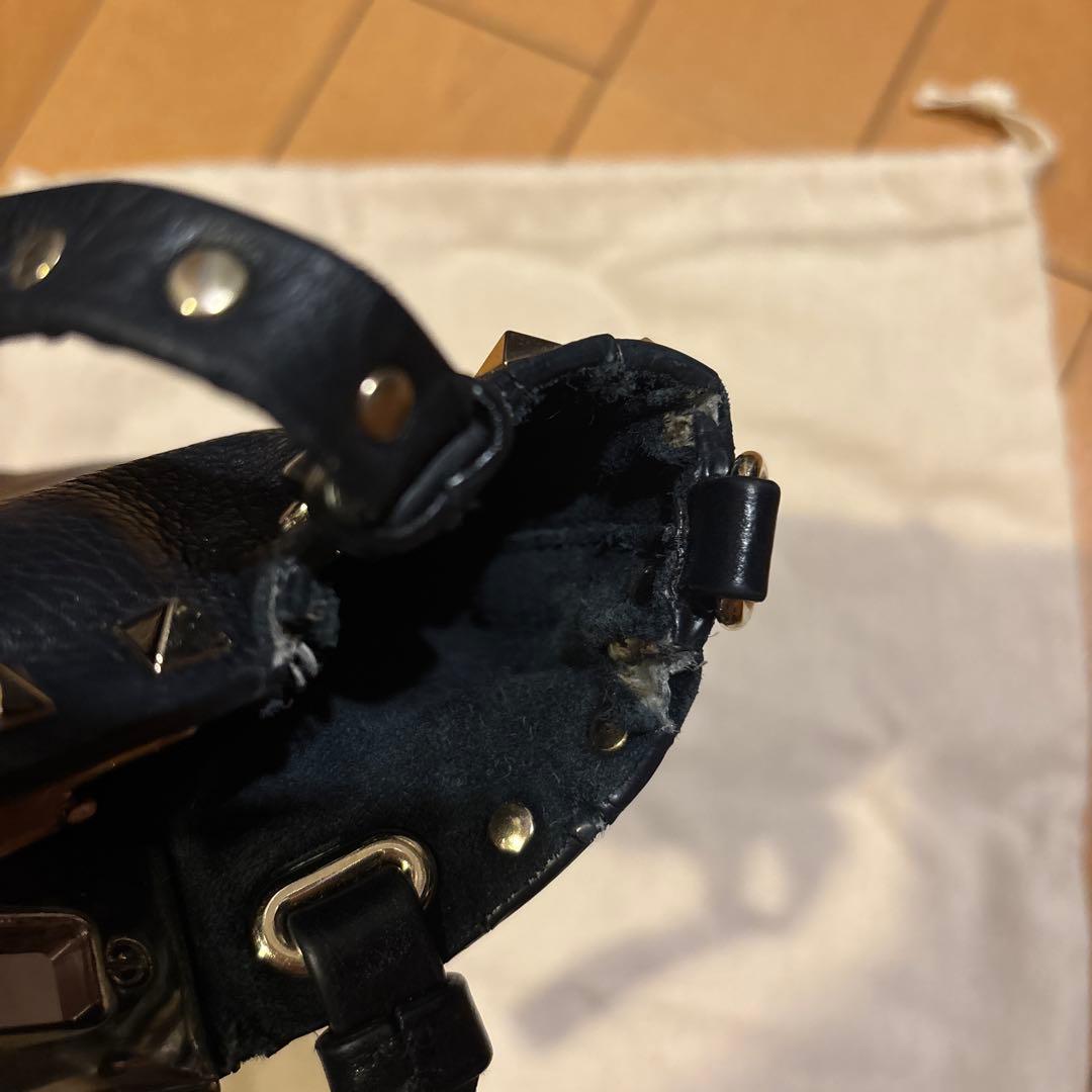 ヴァレンティノ　ロックスタッズショルダーバッグ