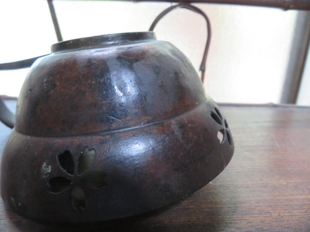 ◆325◆手付き 燭台 手燭 透かし桜 サクラ