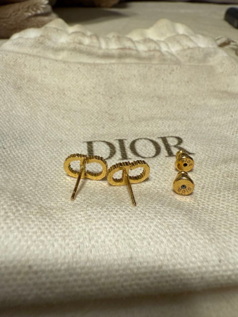 Dior ダブルDロゴ ピアス
