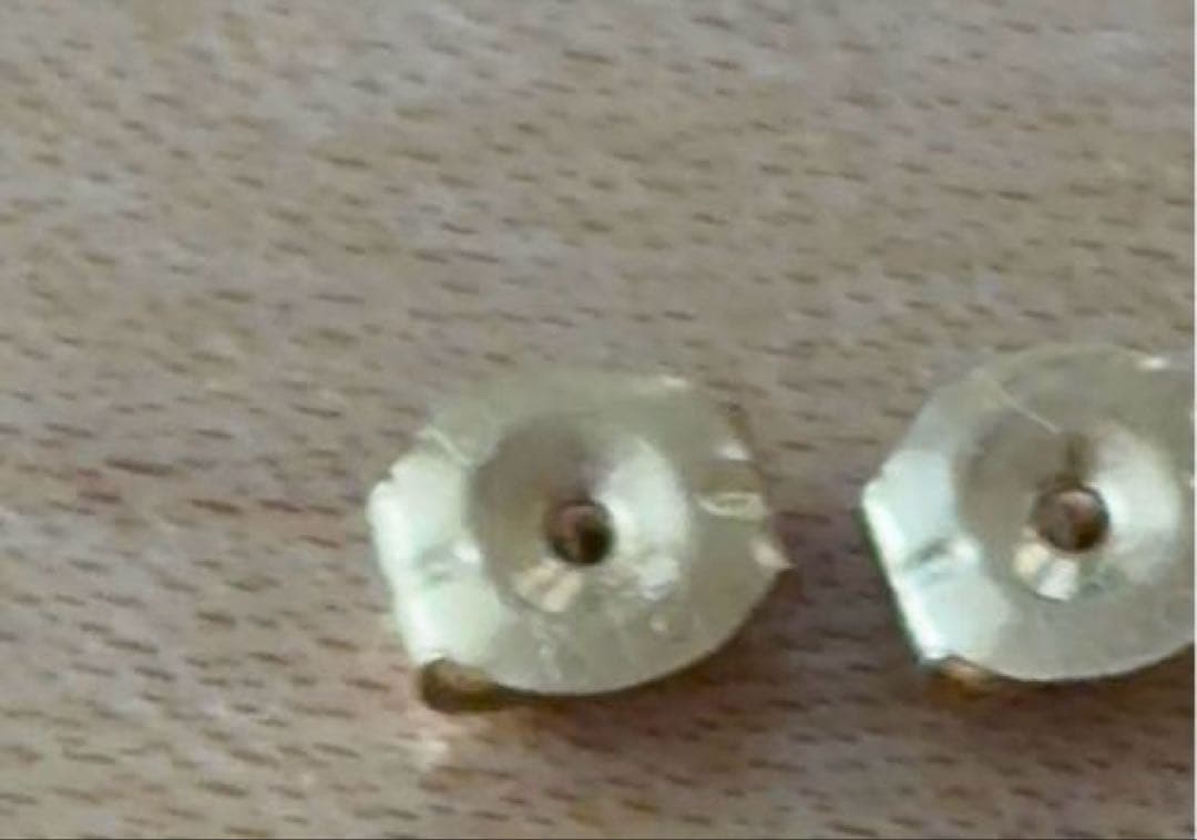 【花桜】マヴェパール　ホワイト　18金　ピアス