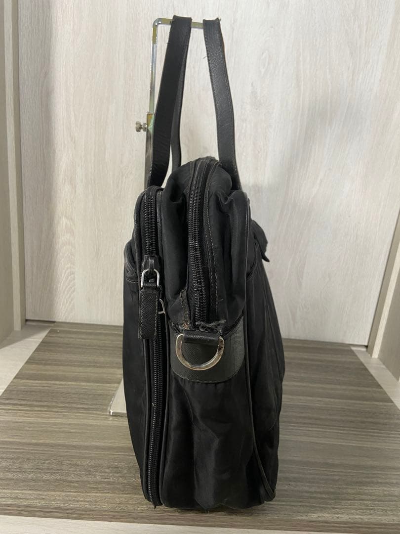PRADA ビジネスバッグ　三角ロゴプレート　ナイロン　レザー　ブラック
