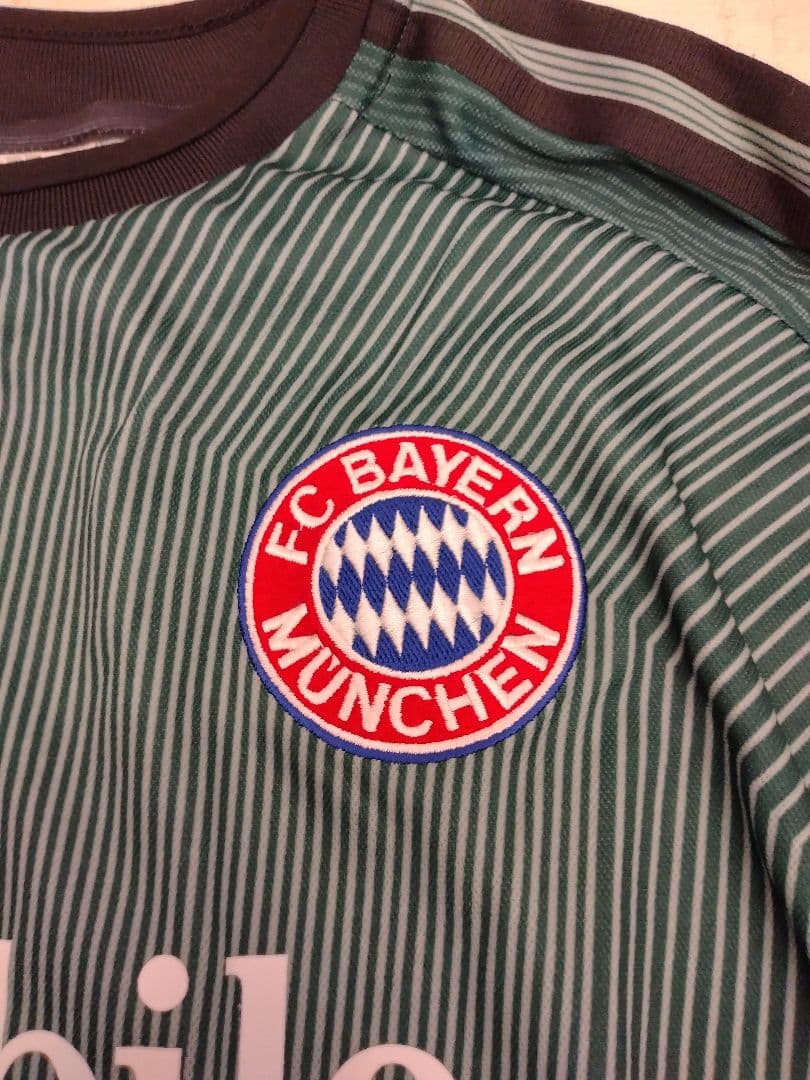 【未使用、タグ無】バイエルンミュンヘン　オリバーカーン　ユニホーム　サイズ:O