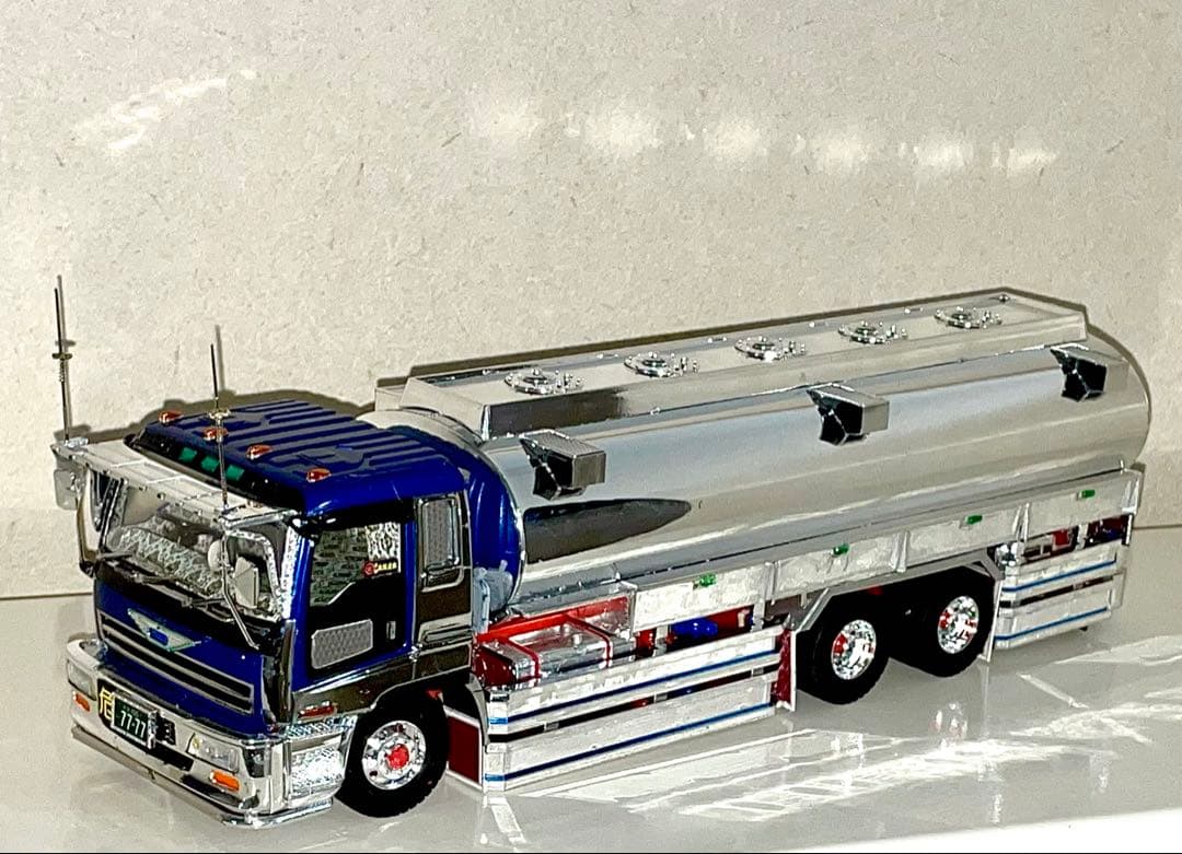 1/32 いすゞ大型タンクローリー メッキ「危」 特殊車両 デコトラ プラモデル