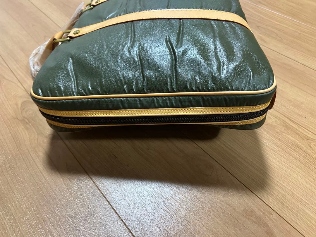 訳あり！！HUNTING WORLD グリーン ビジネスバッグ SPORTING