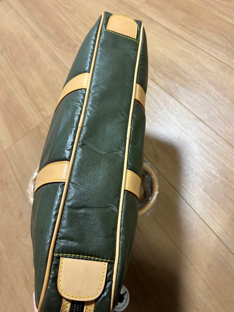 訳あり！！HUNTING WORLD グリーン ビジネスバッグ SPORTING