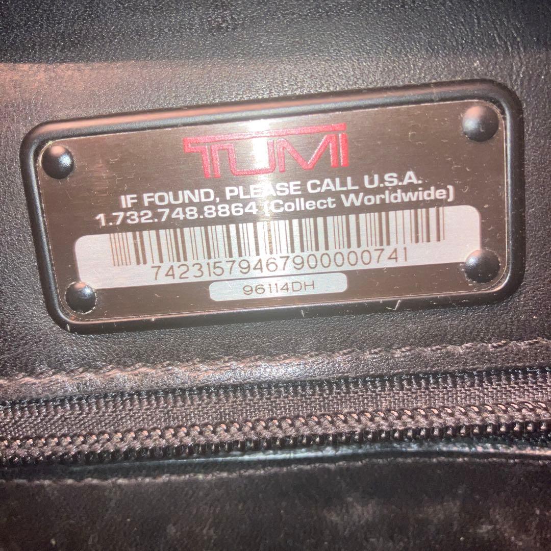 TUMI バッグ 黒　本革