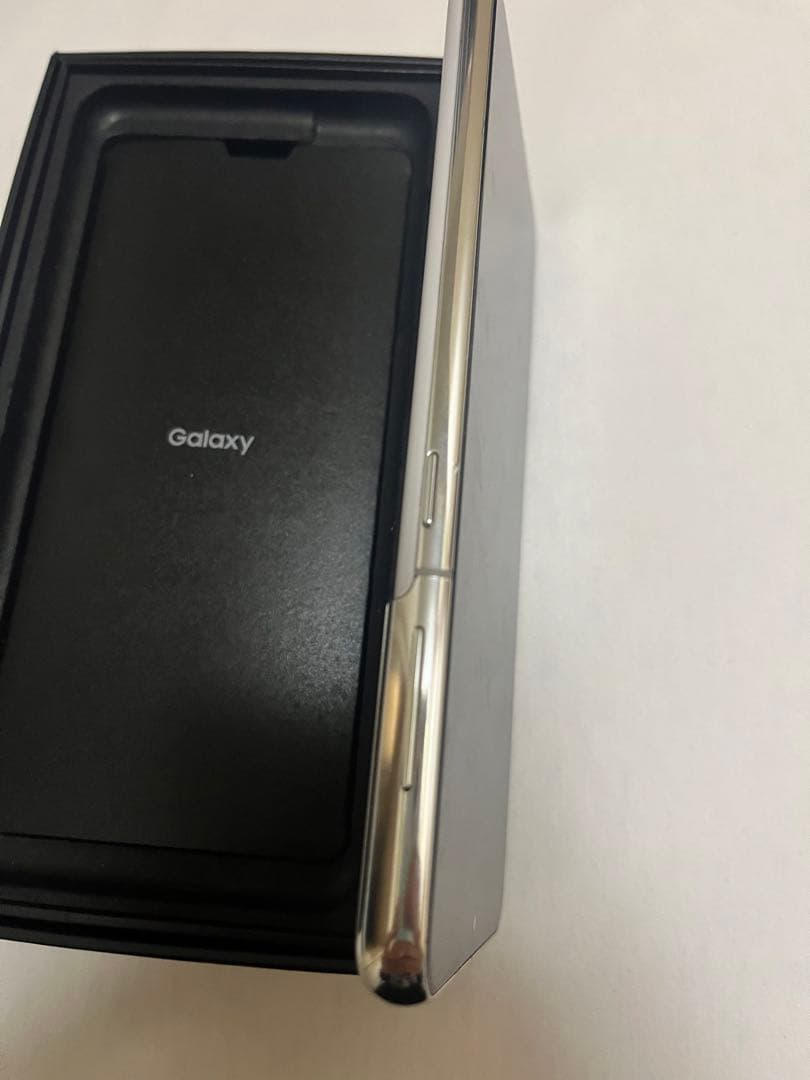 Galaxy S21 SCG09 ホワイト SIMフリー
