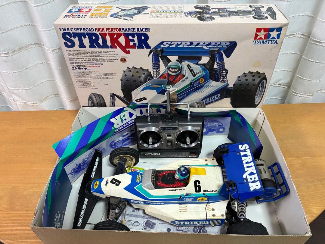 TAMIYA STRIKER 1/10 オフロードバギー