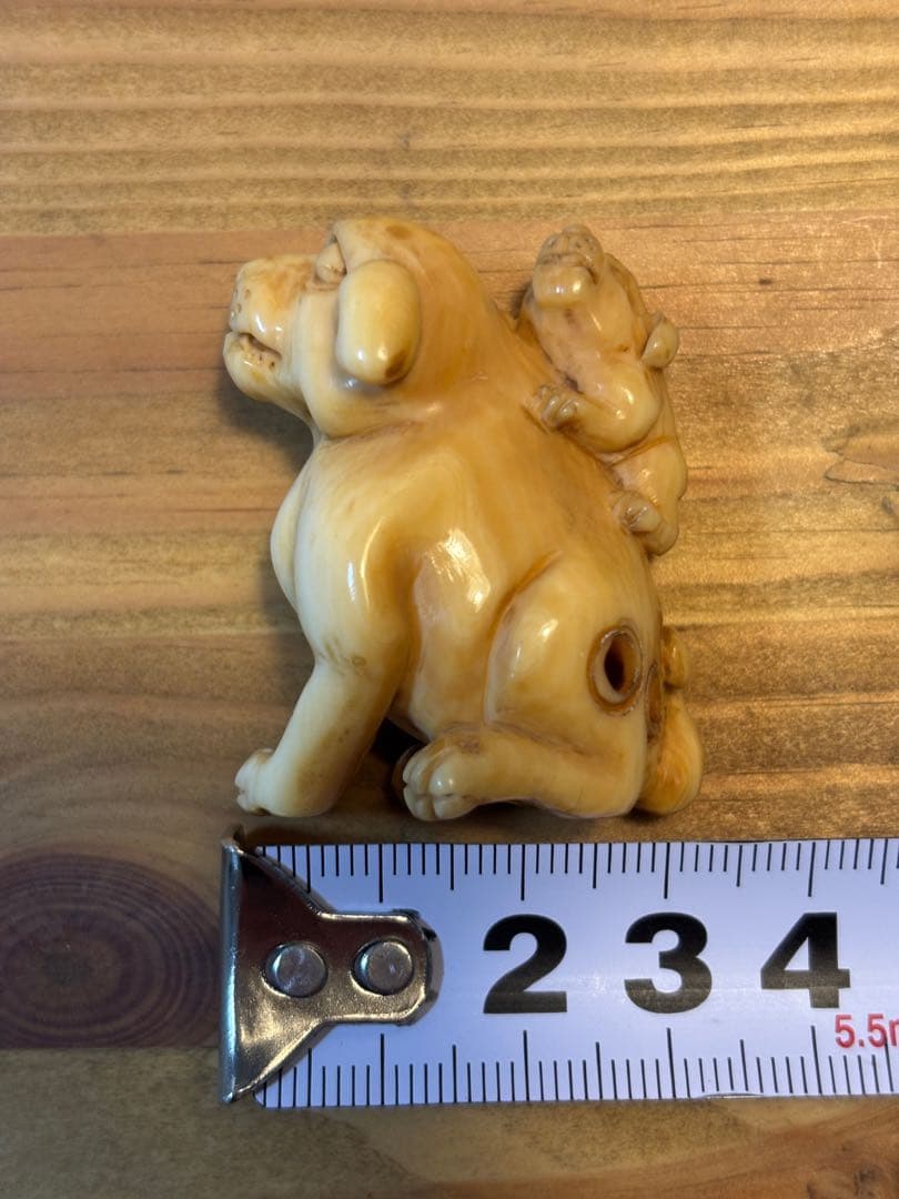 【希少】犬の親子　時代提物 根付 銘有り　アンティーク　印籠