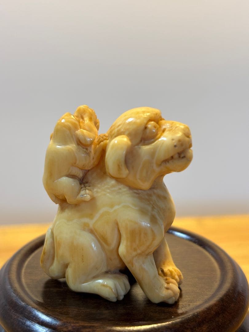 【希少】犬の親子　時代提物 根付 銘有り　アンティーク　印籠