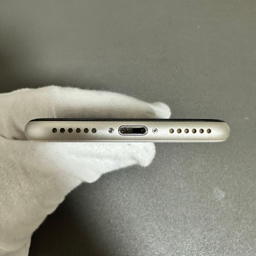 iPhone SE3 第3世代 128GB SIMフリー バッテリー100%白