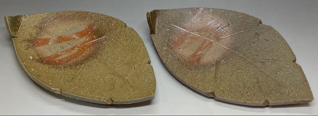 金重愫　備前葉皿　二人　円山窯　共箱　栞　X380