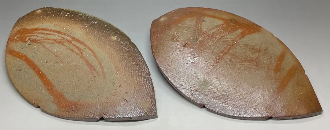 金重愫　備前葉皿　二人　円山窯　共箱　栞　X380