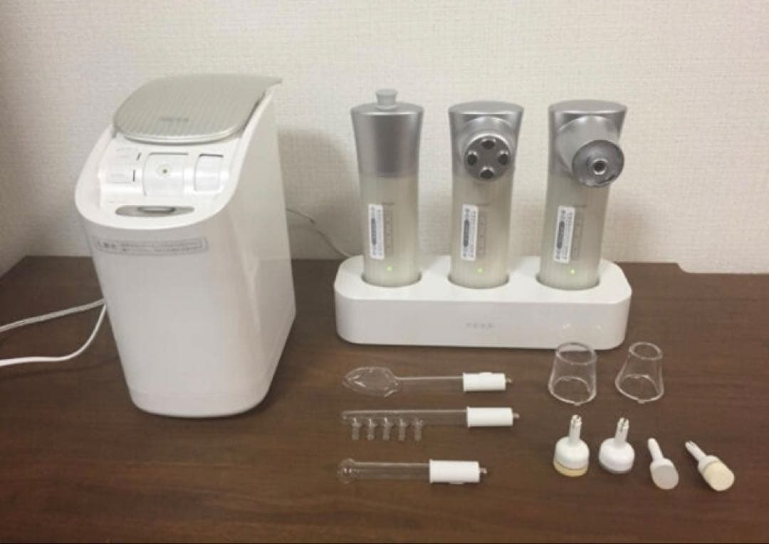 美顔器　定価35万円以上