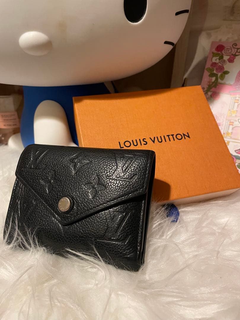 ルイヴィトン ポルトフォイユ ヴィクトリーヌ アンプラント　黒