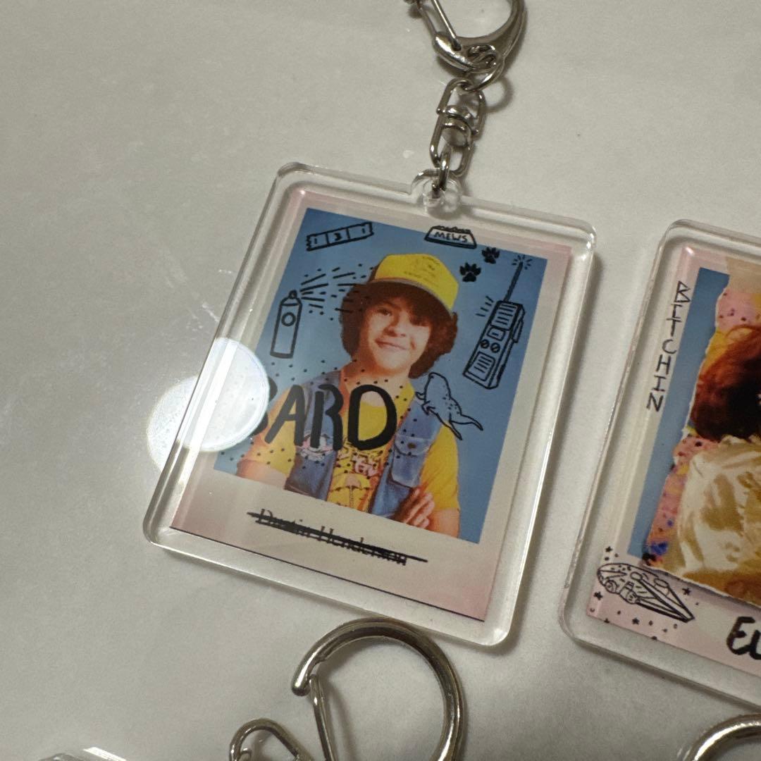 T*w様 ストレンジャー・シングス　落書きデザイン キーホルダー全6種類