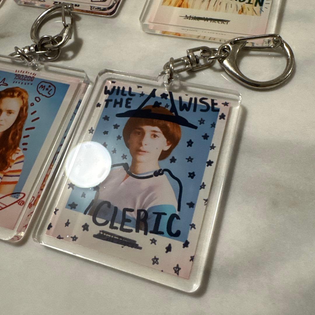 T*w様 ストレンジャー・シングス　落書きデザイン キーホルダー全6種類